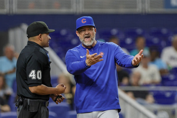 Cubs' Manager David Ross Unleashes Frustration on Umpire and Roof Decision in Milwaukee